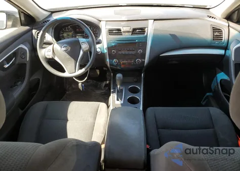 2015 Nissan Altima 2.5 из США, поврежденный, VIN 1N4AL3AP8FN313212